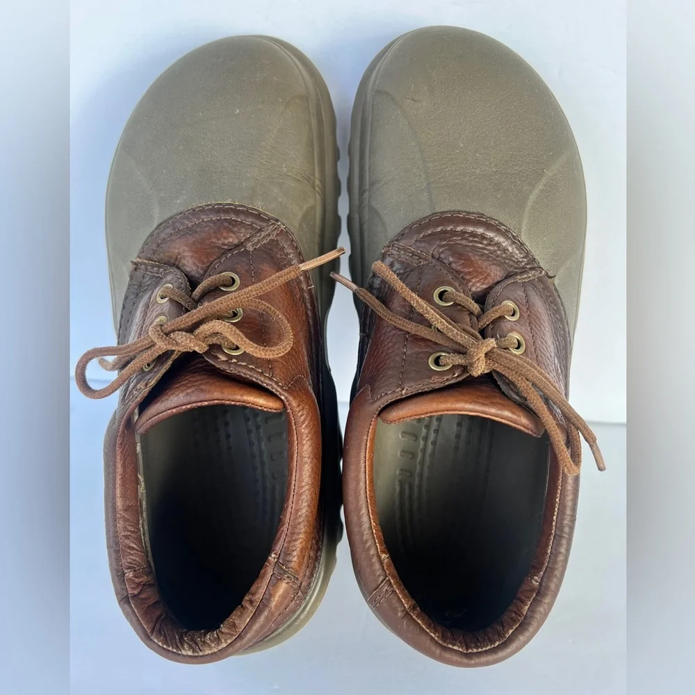 Men’s Crocs Axle All Terrain Duck Islander Boat Shoes Size 12. Green/Brown